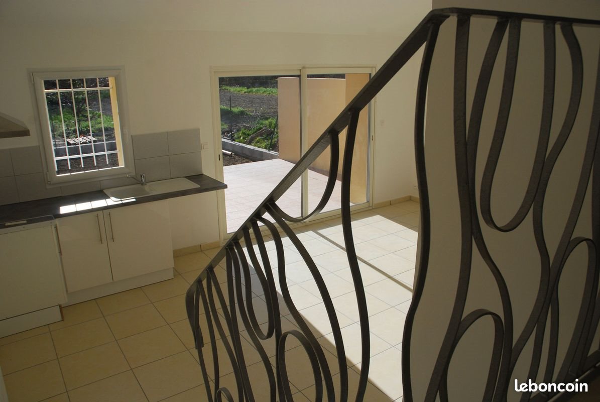 Maison à louer, 60m², Abeilhan
