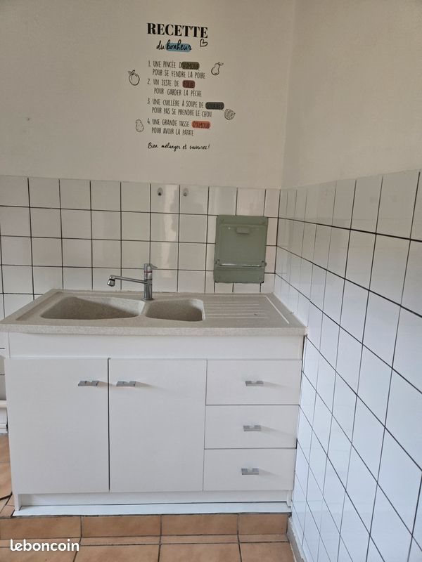 Appartement à louer, 652m², Longuyon