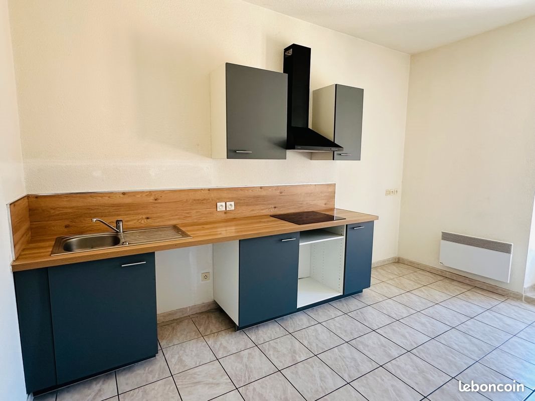 Appartement à louer, 43m², Bédarieux