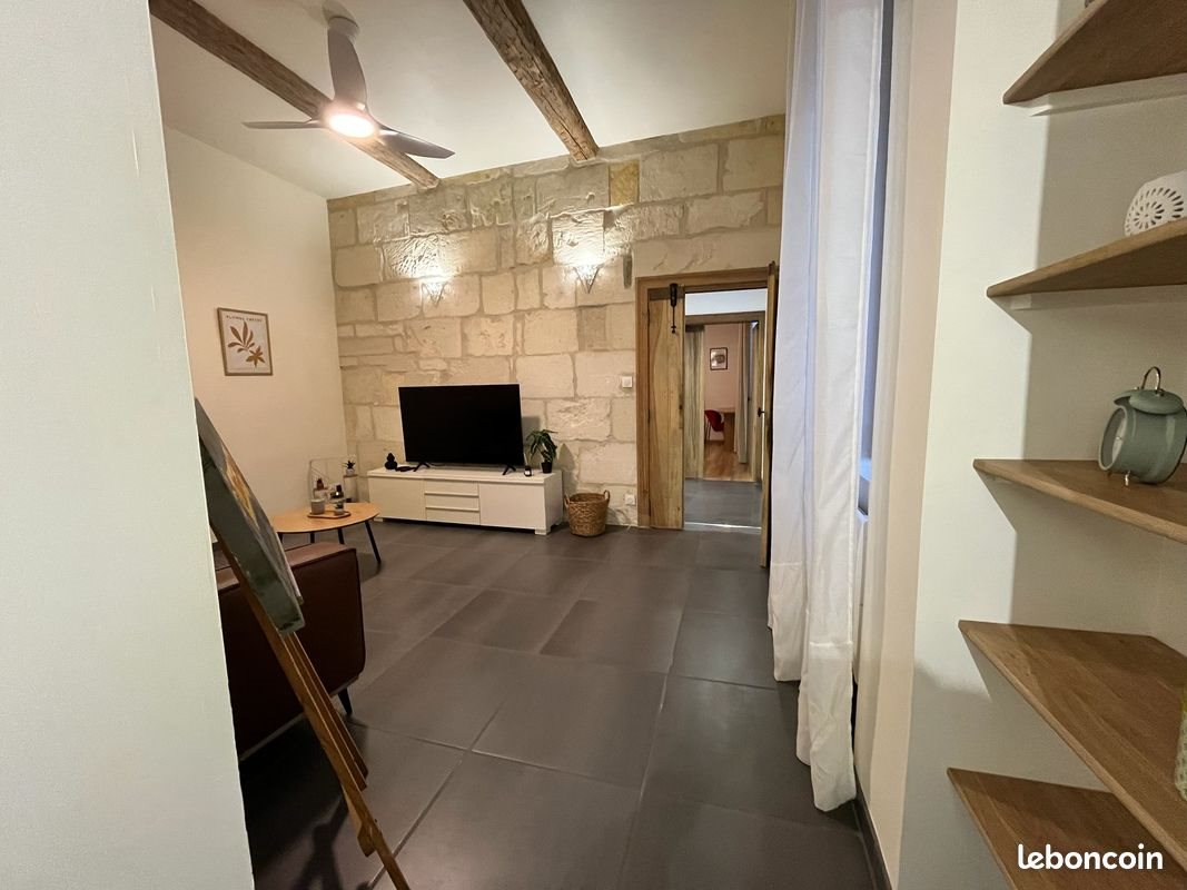 Appartement à louer, 47m², Nîmes