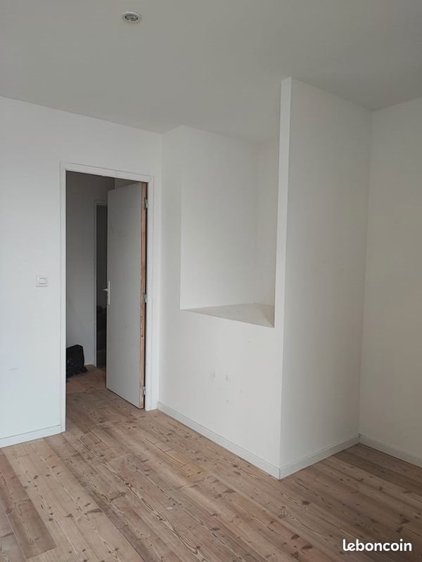 Maison à louer, 75m², Saint-Alban-de-Roche