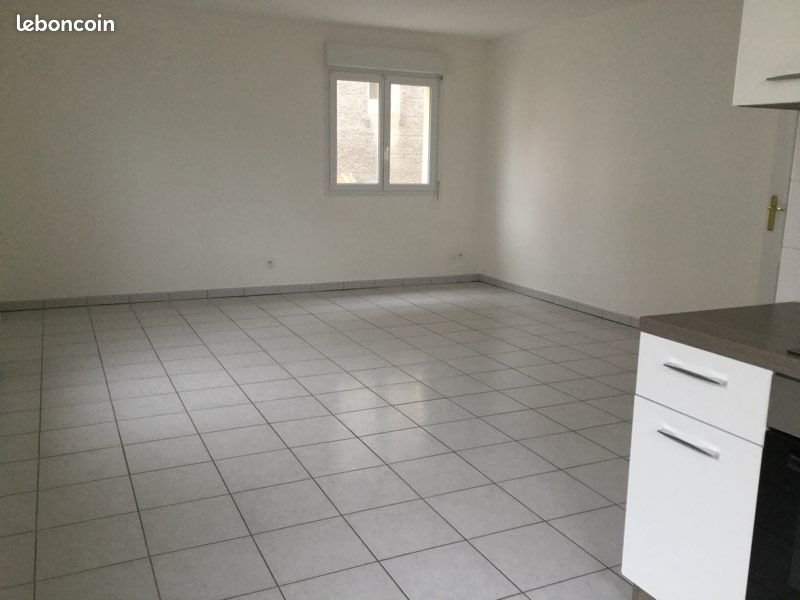 Appartement à louer, 45m², Saint-Ferréol-d'Auroure