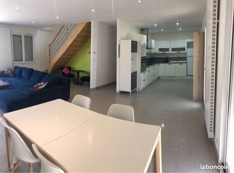 Maison à vendre, 169m², Clérey