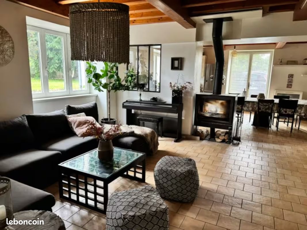 Maison à louer, 180m², Saint-Pierre-de-Chandieu