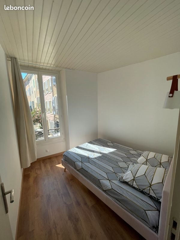 Appartement à louer, 40m², Riez