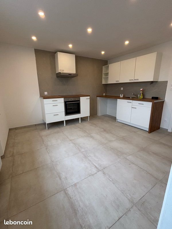 Appartement à louer, 80m², Henriville