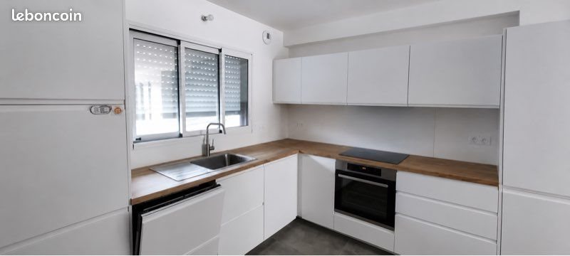 Maison à louer, 111m², Ambon