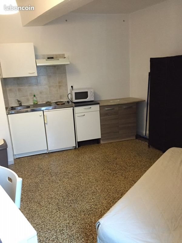 Appartement à louer, 17m², Nîmes