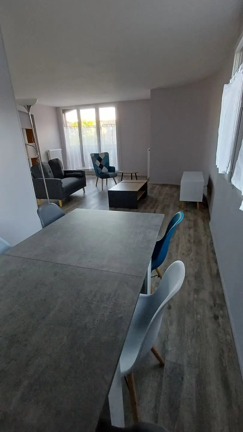 Appartement à louer, 70m², Montigny-le-Bretonneux