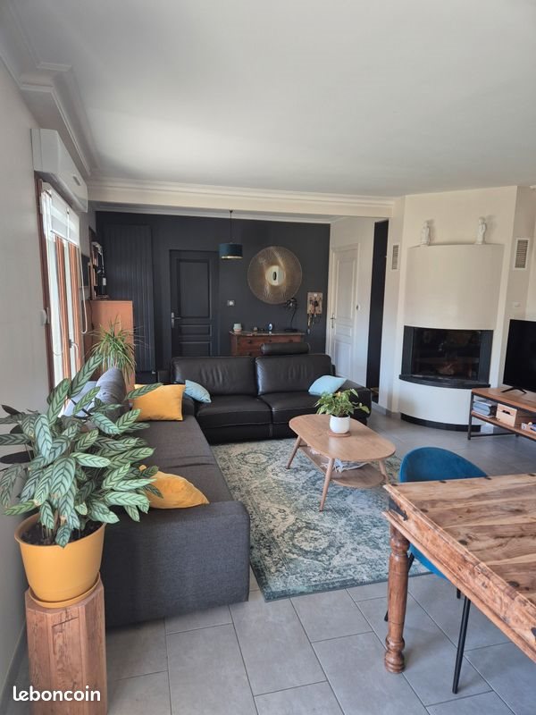 Maison à vendre, 154m², Montreuil-sous-Pérouse