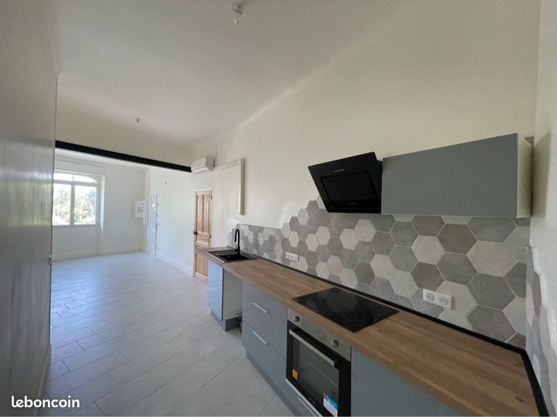 Appartement à louer, 65m², Saint-Andiol