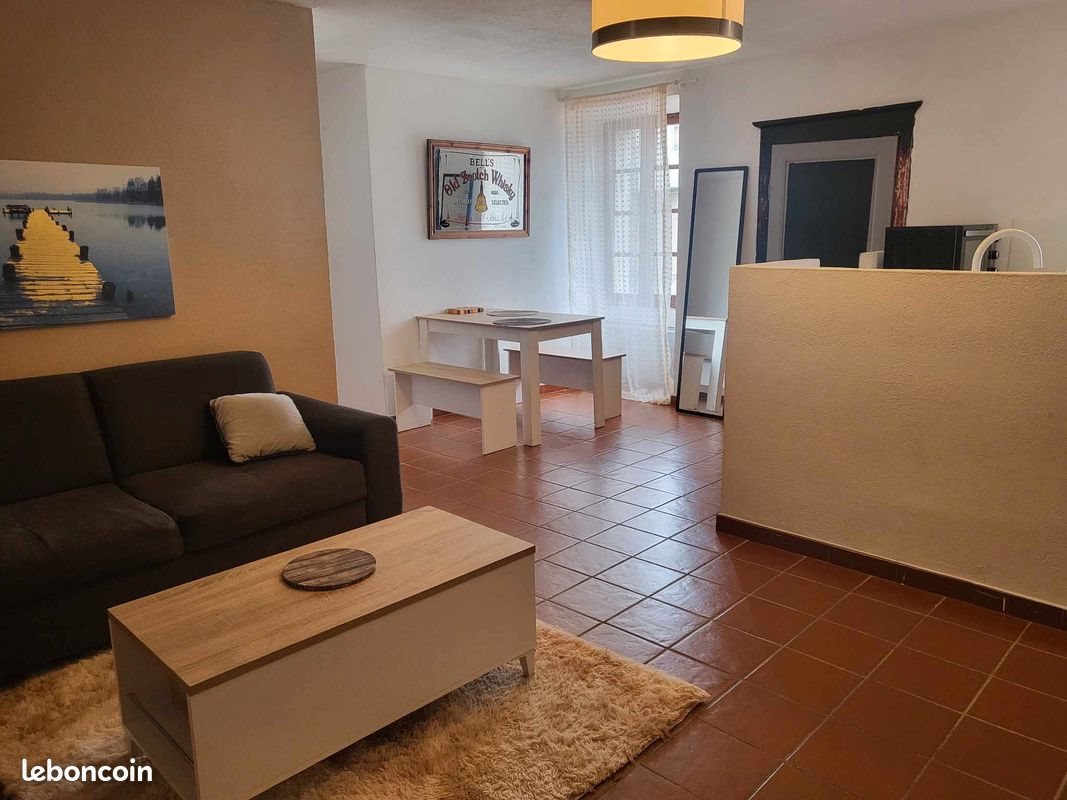 Appartement à louer, 45m², Vico