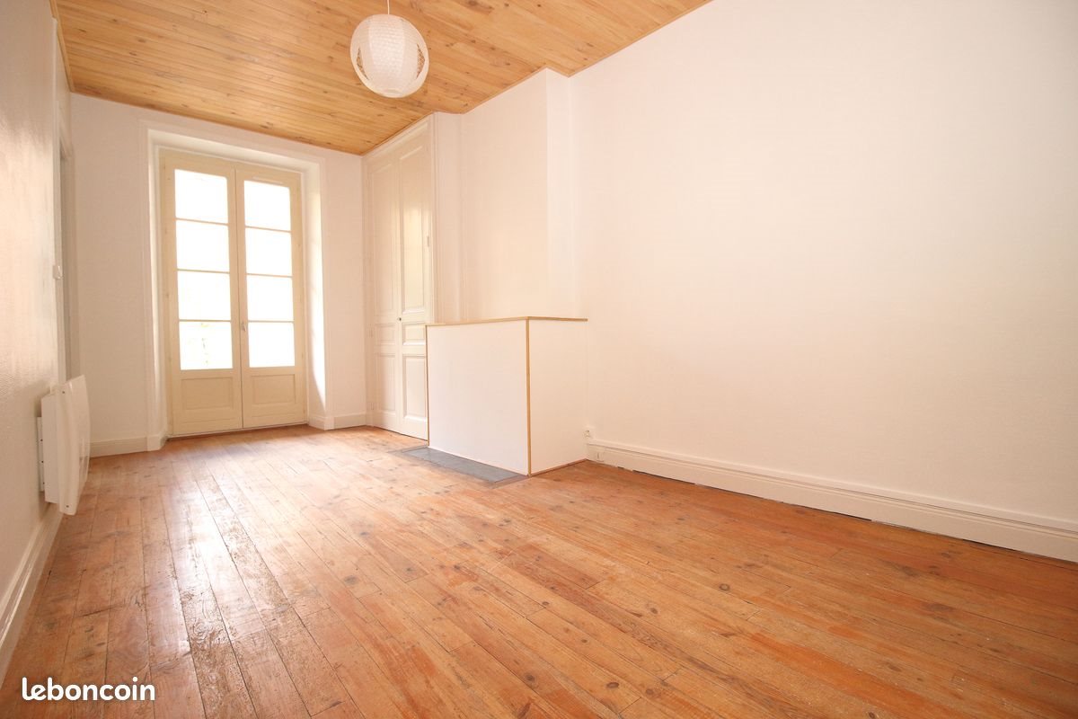 Appartement à louer, 32m², Annonay