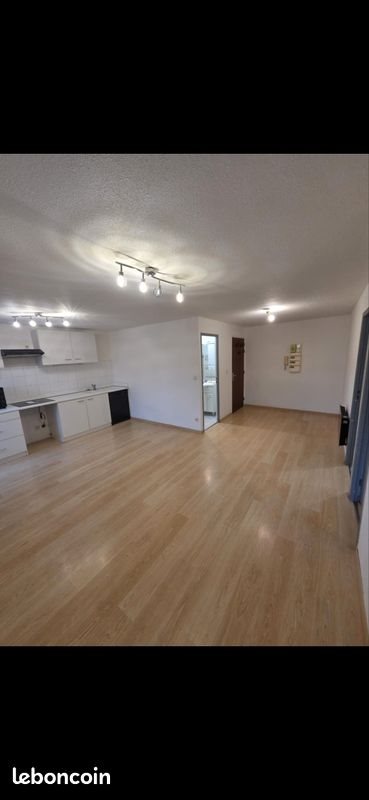 Appartement à louer, 55m², Nancray