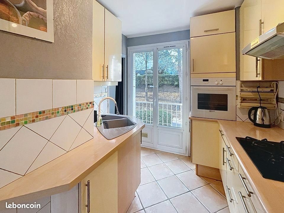 Appartement à louer, 67m², Hyères