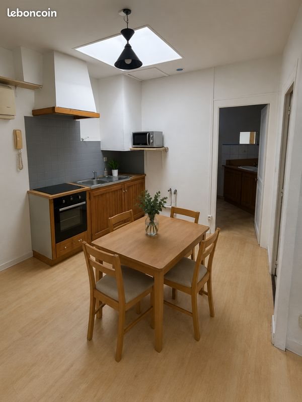 Appartement à louer, 35m², Rochefort
