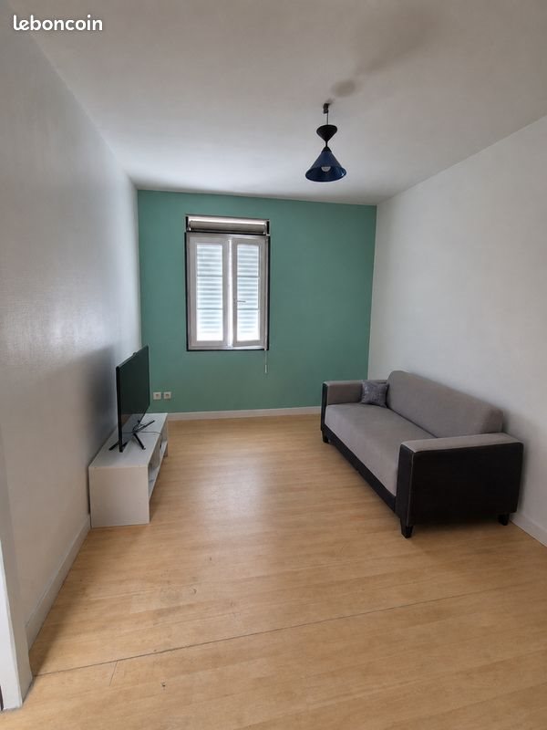 Appartement à louer, 35m², Rochefort