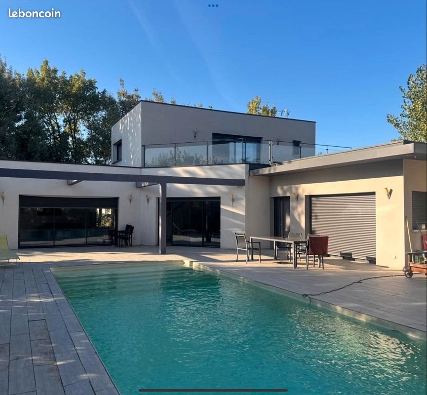 Maison à vendre, 177m², Gratentour