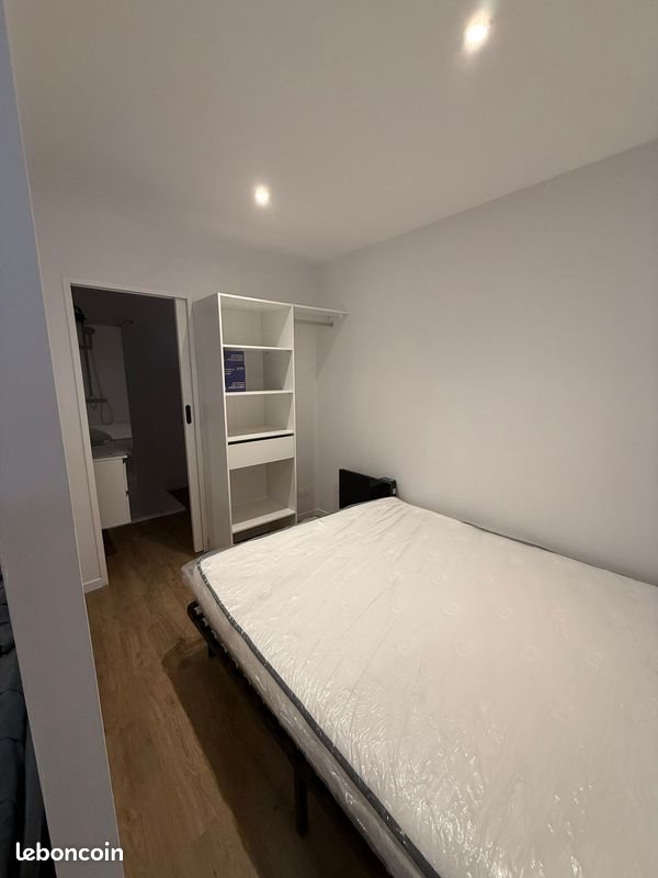 Appartement à louer, 28m², Nîmes