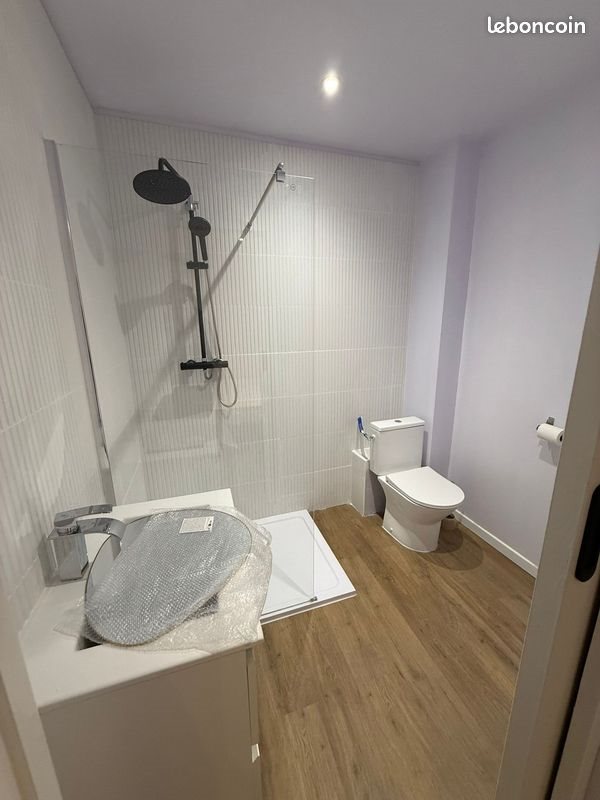 Appartement à louer, 28m², Nîmes