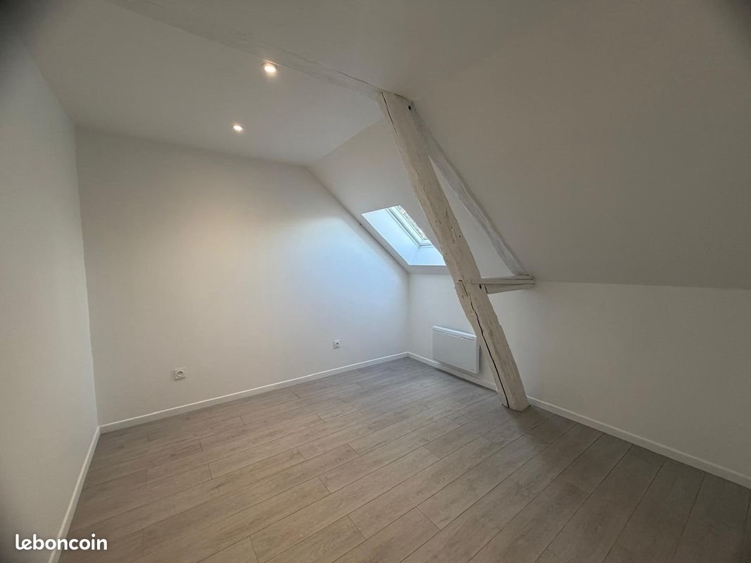 Maison à louer, 68m², Villeneuve-sur-Yonne