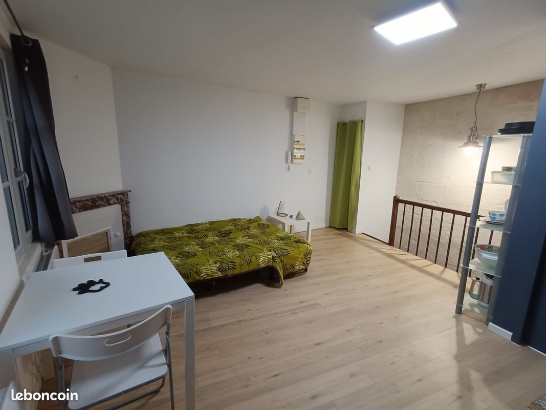 Appartement à louer, 24m², Niort