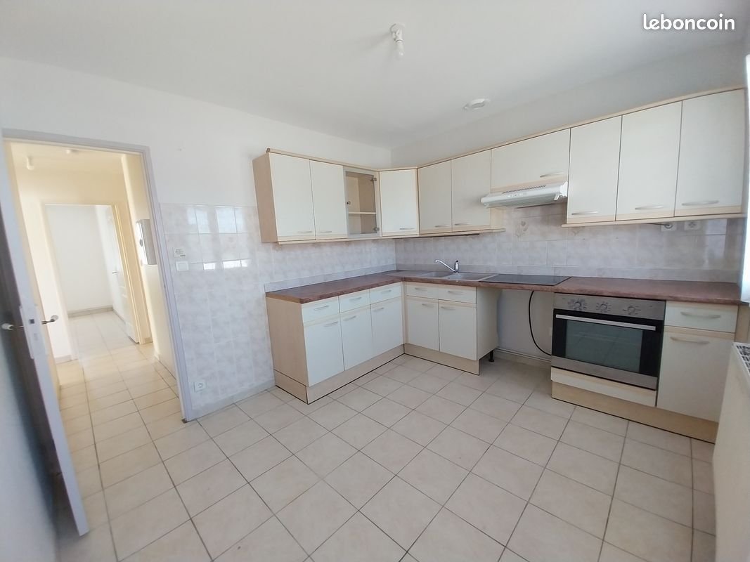 Appartement à louer, 85m², Villereversure