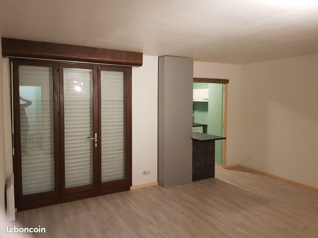 Appartement à louer, 47m², Auxerre