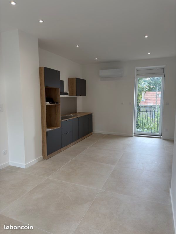 Appartement à louer, 64m², Unieux