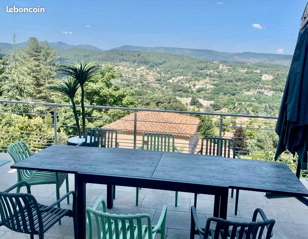 Maison à louer, 130m², Aubenas