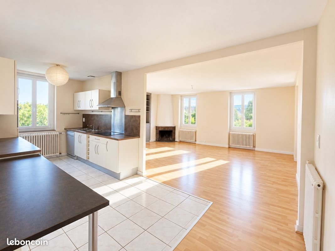 Maison à louer, 113m², Luzech