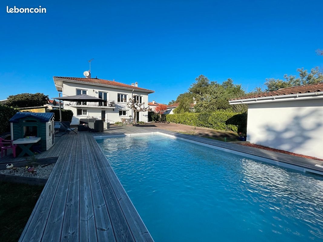 Maison à vendre, 161m², Parentis-en-Born