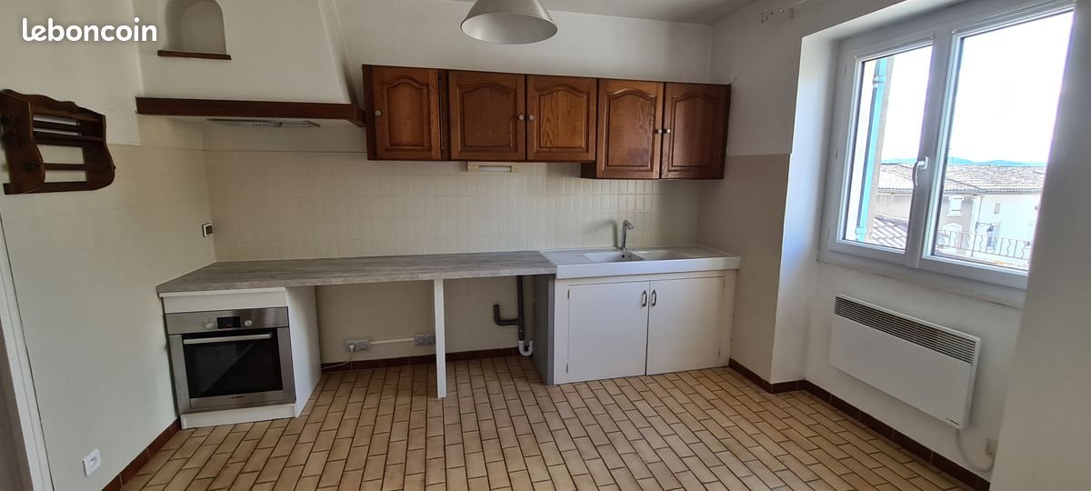 Appartement à louer, 65m², Saint-Just-d'Ardèche