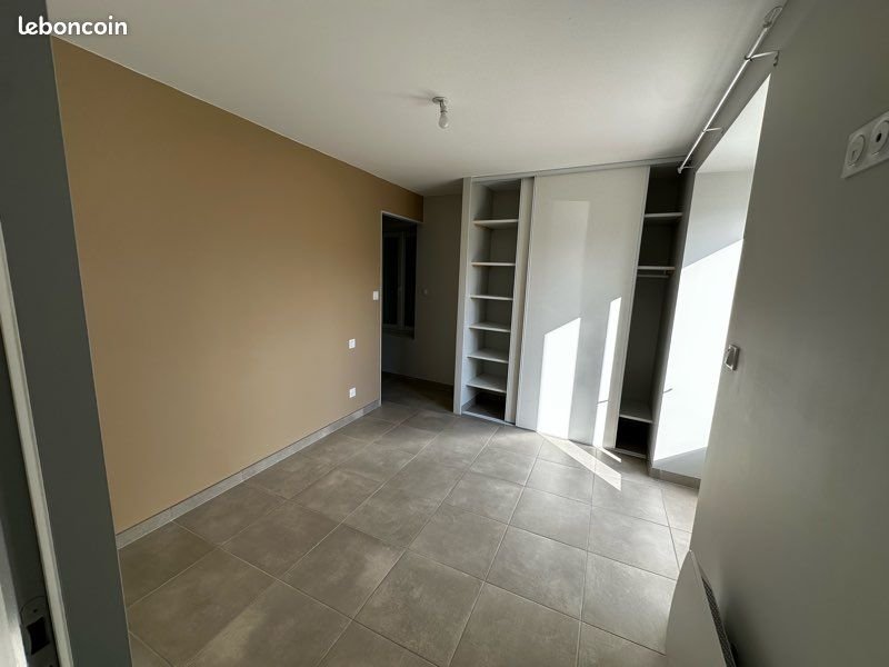 Maison à louer, 38m², Saint-Martial-de-Vitaterne