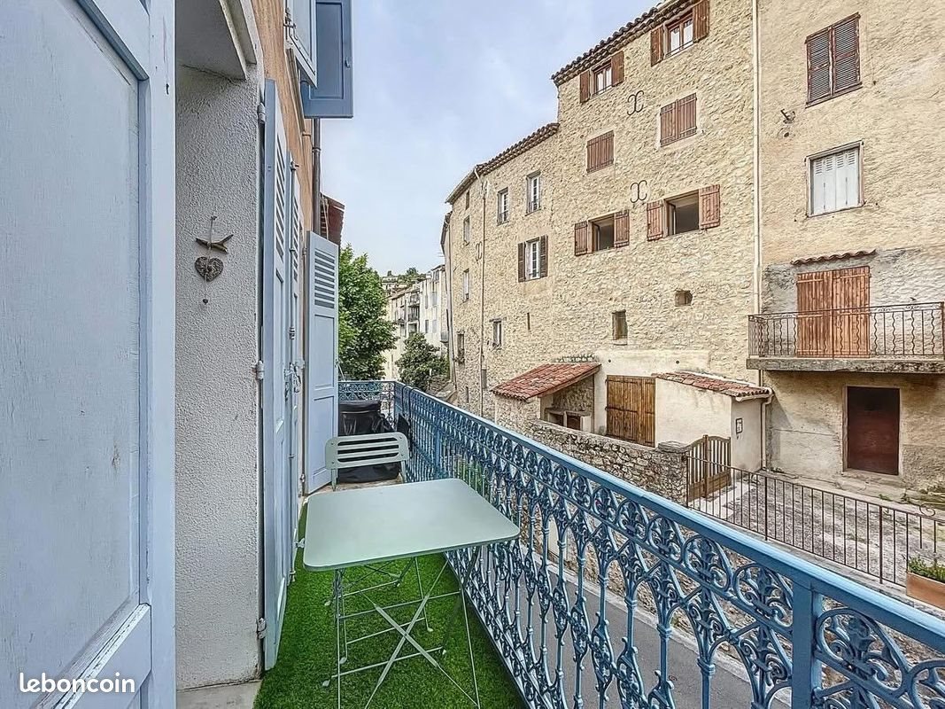 Appartement à louer, 68m², Fayence