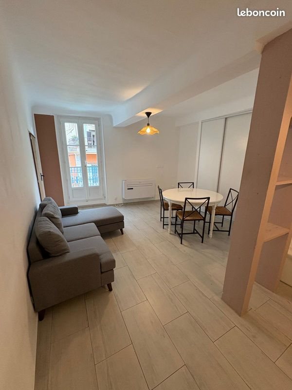 Appartement à louer, 68m², Fayence
