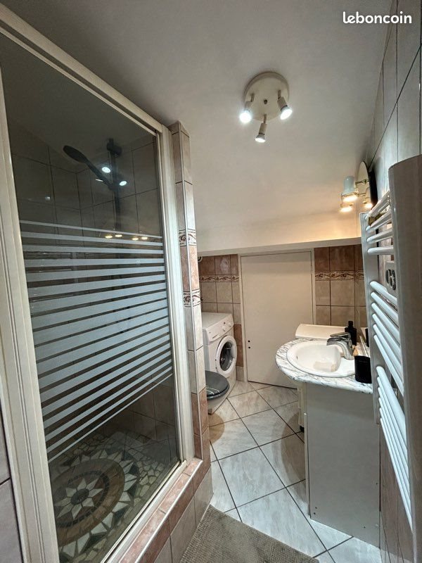 Appartement à louer, 60m², Saint-Maurice-de-Gourdans