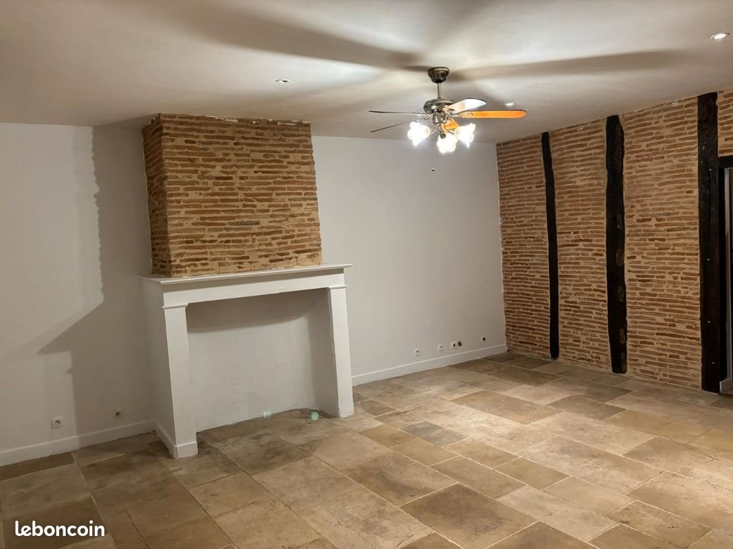 Appartement à louer, 65m², Saint-Antonin-Noble-Val