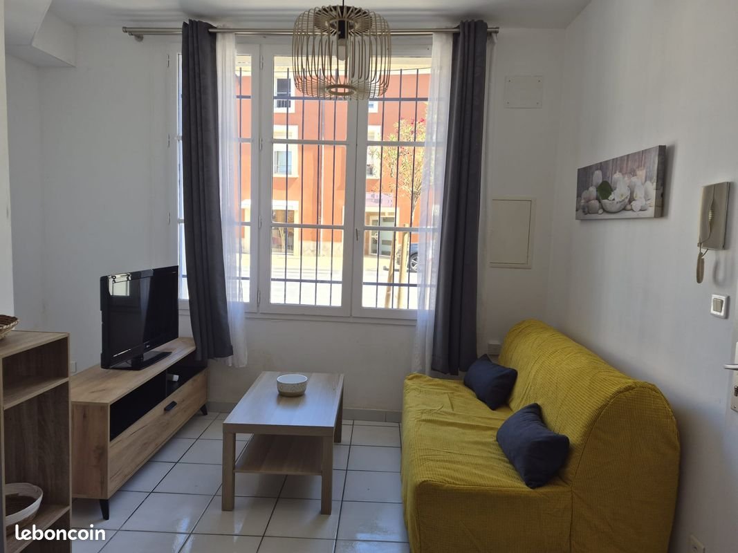 Appartement à louer, 19m², Montagnac