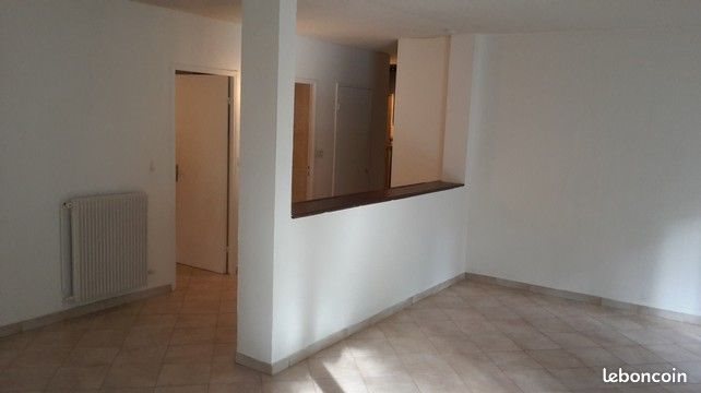 Appartement à louer, 73m², Marseille 8ème
