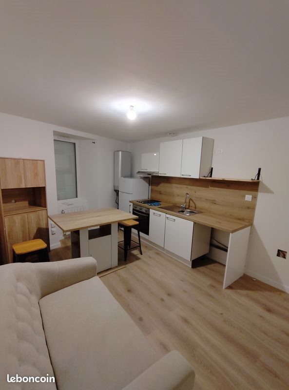 Appartement à vendre, 26m², Aubenas
