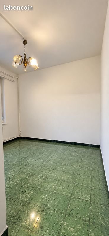 Appartement à louer, 60m², Iwuy