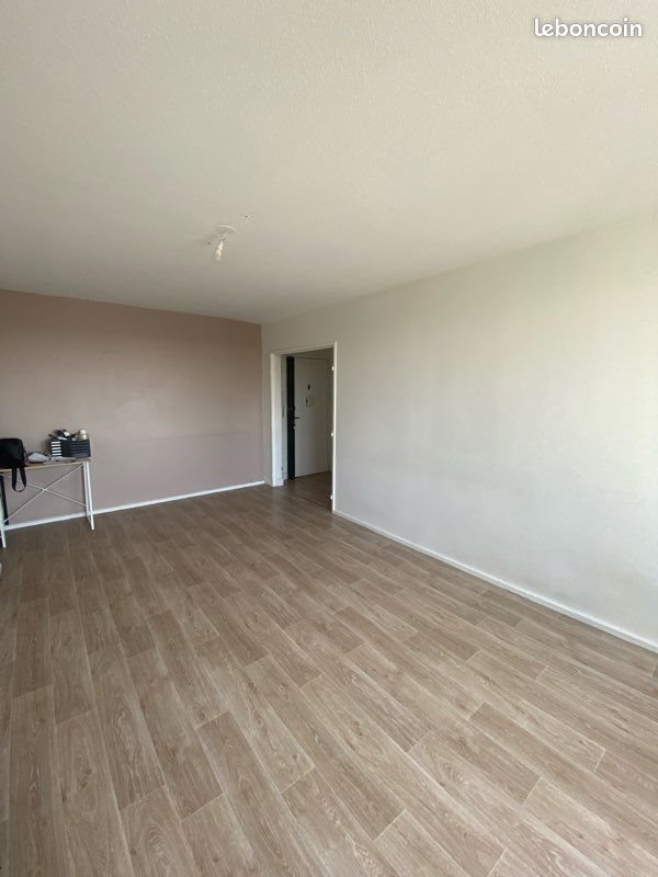Appartement à louer, 66m², Meyzieu