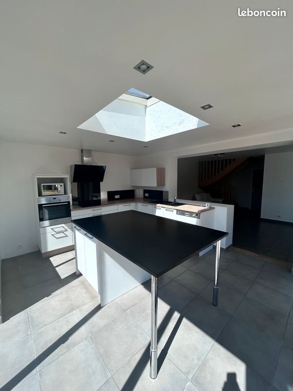 Maison à vendre, 121m², Plougonven