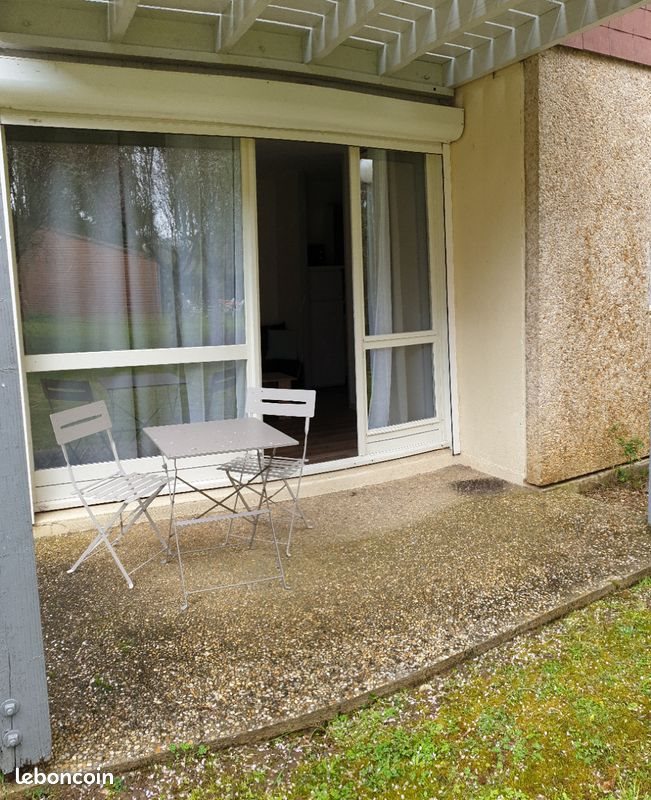 Appartement à louer, 45m², Savignac-les-Églises
