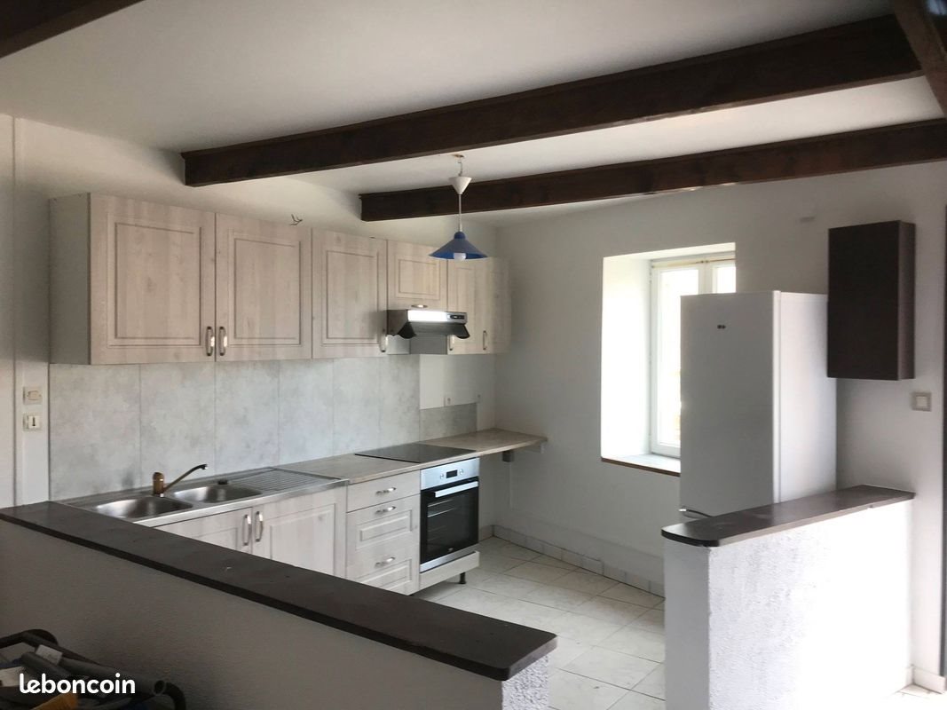 Maison à louer, 70m², Renwez