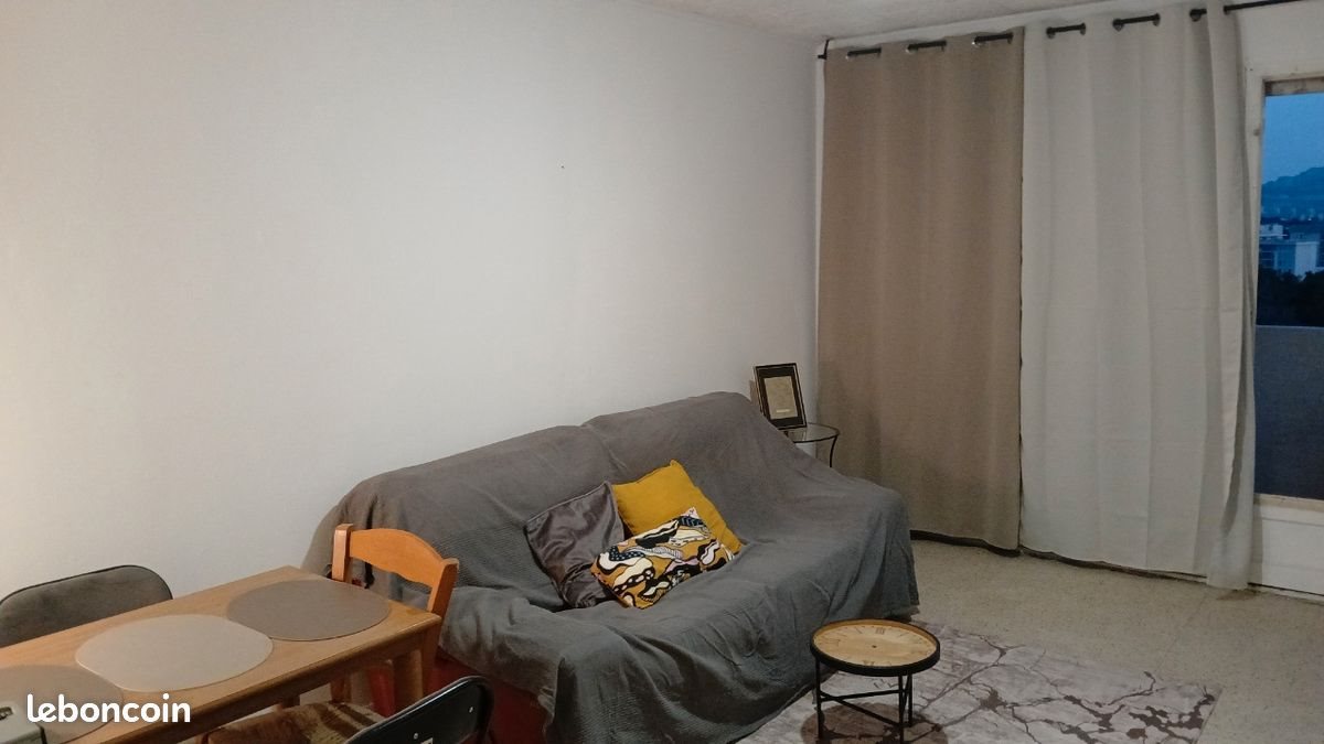 Appartement à louer, 55m², Marseille 11ème