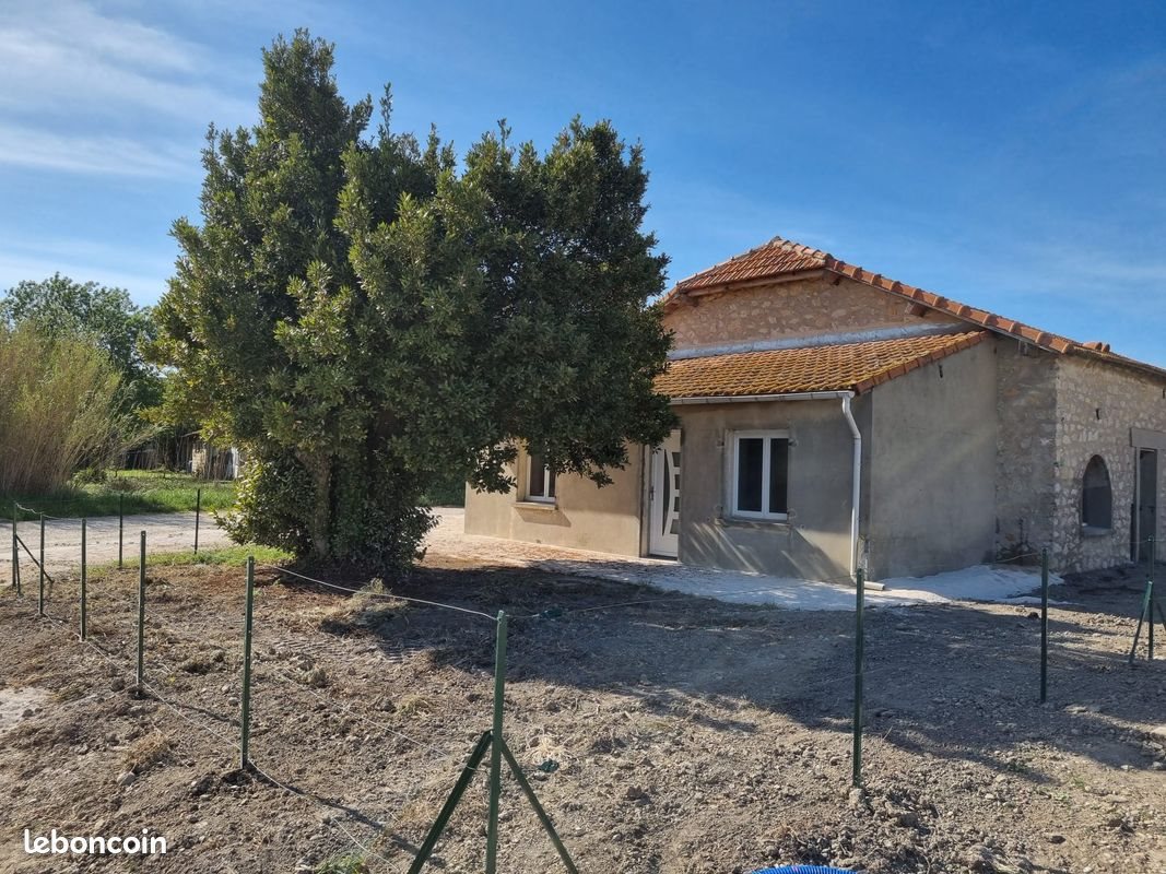 Appartement à louer, 80m², Arles
