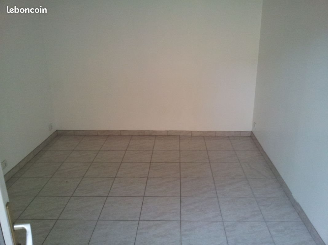 Appartement à louer, 32m², Neauphle-le-Château