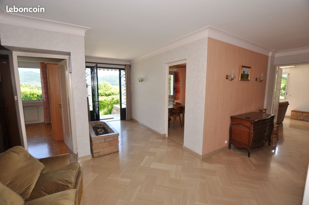 Maison à vendre, 266m², Oyonnax